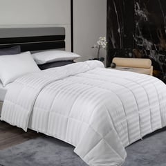 KARYTEX - Plumon Hotelero Saten A Rayas Color Blanco Cama Doble