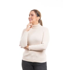 CASADIEGO SUETERES - Sueter Buzo Cuello tortuga para Mujer Resortado Beige.