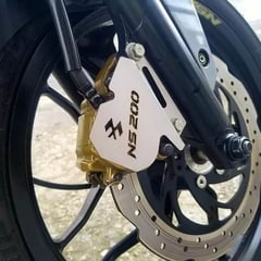 FIRE PARTS - PROTECTOR DE CALIPER FIREPARTS PULSAR 200 NS Y 200 AS