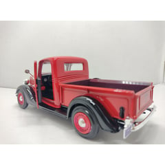 MOTORMAX - CARRO PLYMOUTH PICKUP 1941 ROJO NEGRO ESCALA 1/24 DE COLECCIÓN