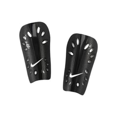 NIKE - CANILLERAS J HOMBRE GUARD SP0040-009