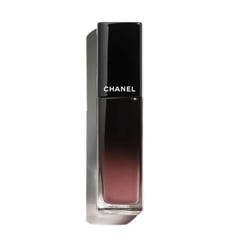 CHANEL - ROUGE ALLURE LAQUE La barra de labios líquida brillante y de larga duración