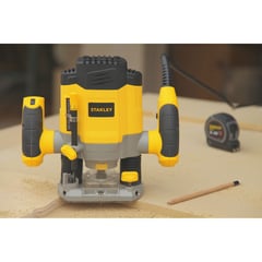 STANLEY - Ruteadora 1/4-pulg 1200W 27'000RPM Máx.