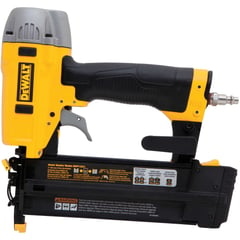 DEWALT - Apuntilladora Calibre 18 2Pulg. 70 - 120PSI